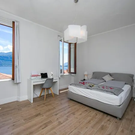 Sleeps 4 Air Con * Menaggio