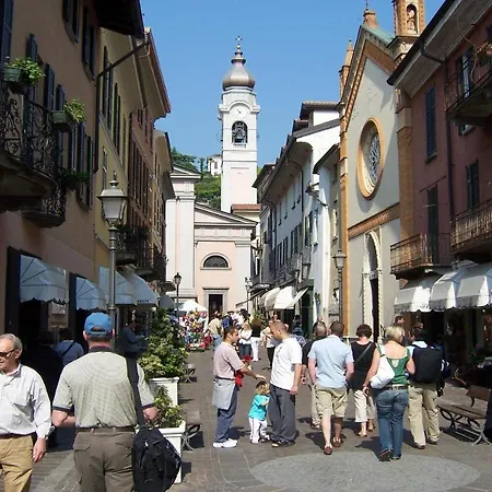 Lägenhet Sleeps 4 Air Con Menaggio