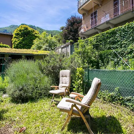 Lägenhet Sleeps 4 Air Con Menaggio
