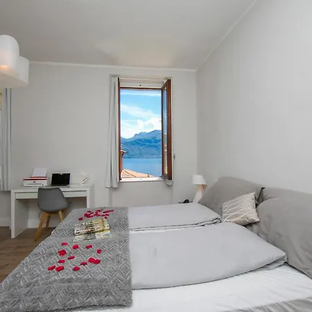 Sleeps 4 Air Con Lägenhet Menaggio