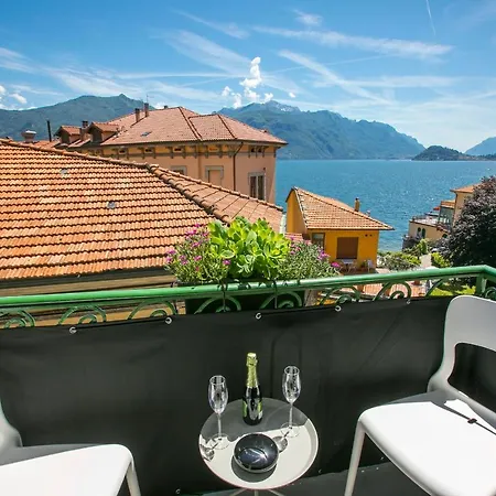 Lägenhet Sleeps 4 Air Con Menaggio